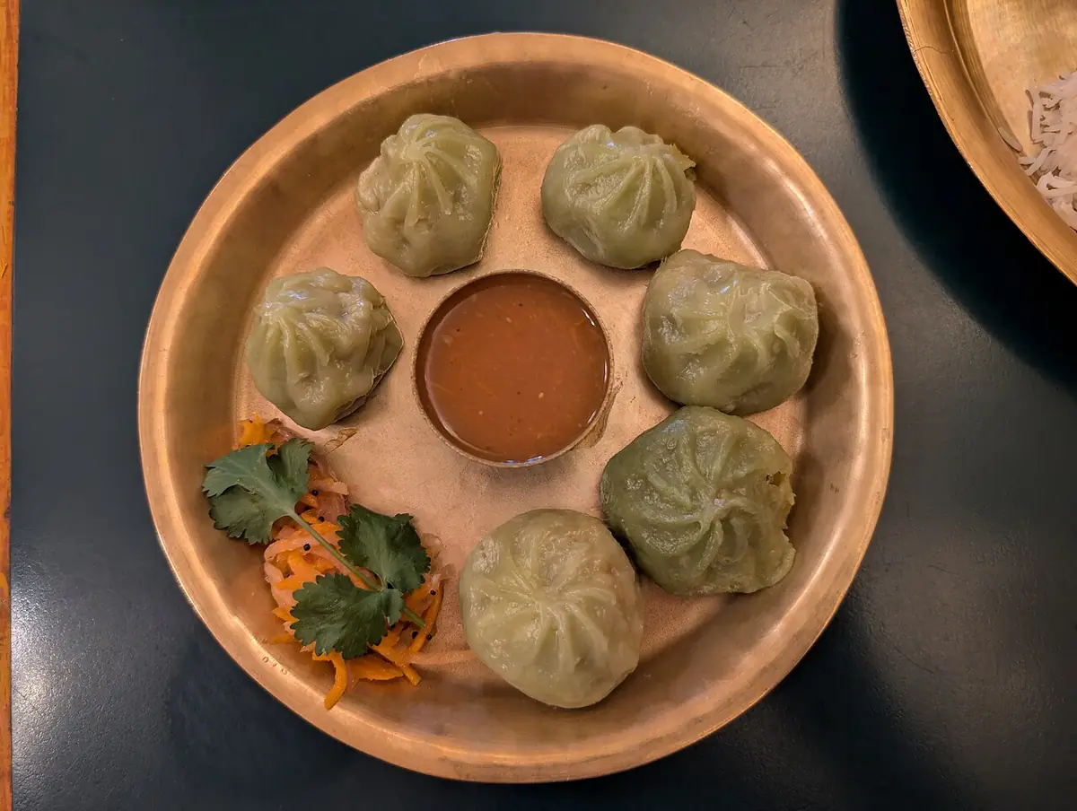 Momos